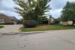 Pre-foreclosure Listing in N VALLEY DR NORTHVILLE, MI 48167
