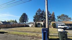 Pre-foreclosure in  N SHIRLEY ST Tacoma, WA 98407