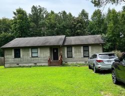 Pre-foreclosure in  LEWIS DR Ruther Glen, VA 22546