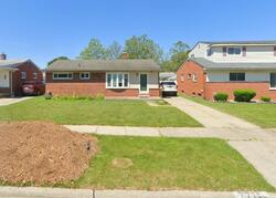  Randy Dr, Westland MI