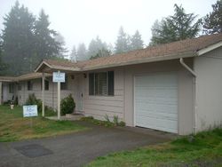 Pre-foreclosure in  112TH ST SW Lakewood, WA 98498
