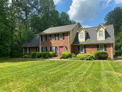 Pre-foreclosure in  CAMPBELL LAKE CT York, SC 29745