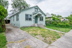 Pre-foreclosure in  PINE ST Medford, OR 97501