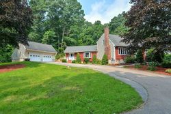 Pre-foreclosure Listing in GAY RD BROOKFIELD, MA 01506