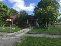 Pre-foreclosure in  SW 38TH ST Miami, FL 33155