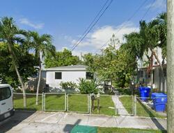  Nw 25th Ct, Miami FL