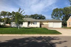 Pre-foreclosure in  CLOVERDALE AVE Minneapolis, MN 55428