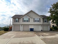 Pre-foreclosure Listing in GALWAY ST SMITHVILLE, MO 64089