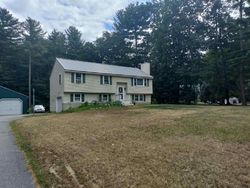 Pre-foreclosure in  NEWTON RD Plaistow, NH 03865