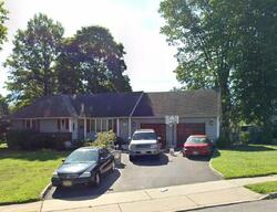 Pre-foreclosure in  FARMS ROAD CIR East Brunswick, NJ 08816
