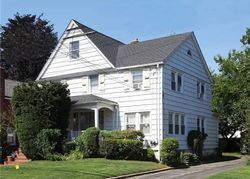 Pre-foreclosure Listing in MADISON AVE CEDARHURST, NY 11516