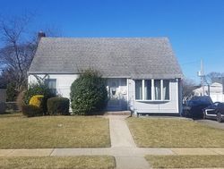 Pre-foreclosure in  PARK LN E Franklin Square, NY 11010