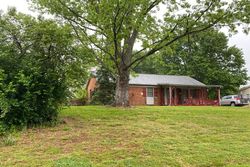 Pre-foreclosure in  YORKTOWN RD Kernersville, NC 27284