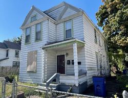 Pre-foreclosure in  E 76TH ST Cleveland, OH 44103