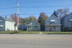 Pre-foreclosure in  EAST AVE Erie, PA 16503