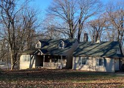 Pre-foreclosure Listing in GREENWOOD DR TEMPLE, PA 19560