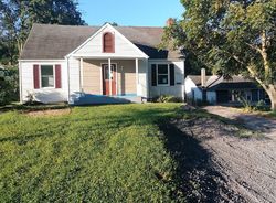 Pre-foreclosure in  S MOUNTAIN RD Fayetteville, PA 17222