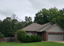 Pre-foreclosure in  PARK RIDGE DR Maumelle, AR 72113