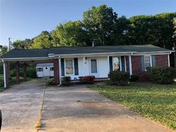 Pre-foreclosure in  E HAMPTON AVE Honea Path, SC 29654