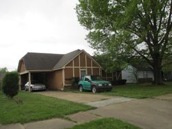 Pre-foreclosure in  NORTHKNOLL AVE Millington, TN 38053