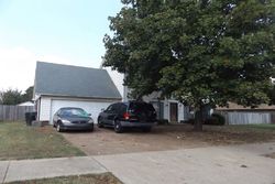 Pre-foreclosure in  DAWNHILL RD Memphis, TN 38135