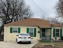 Pre-foreclosure in  W CLARENDON DR Dallas, TX 75211