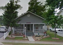 Pre-foreclosure in  W THOMAS ST Roxana, IL 62084