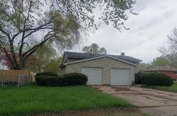 Pre-foreclosure in  W 72ND LN Merrillville, IN 46410