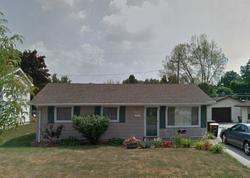 Pre-foreclosure in  IVY LEAGUE DR Fort Wayne, IN 46805