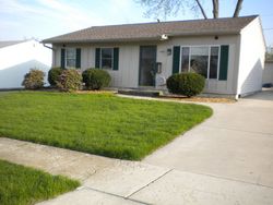 Pre-foreclosure in  HEALY AVE Romeoville, IL 60446