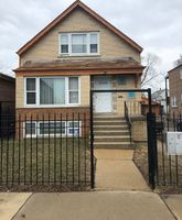 Pre-foreclosure in  S SOUTH SHORE DR Chicago, IL 60617
