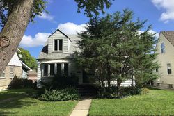Pre-foreclosure in  S SAINT LOUIS AVE Chicago, IL 60652