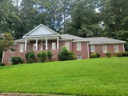 Pre-foreclosure in  NISKEY LAKE CIR SW Atlanta, GA 30331