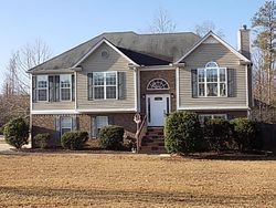 Pre-foreclosure in  CLARION DR Carrollton, GA 30116