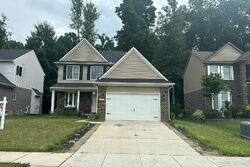 Pre-foreclosure in  STAMFORD RD Belleville, MI 48111
