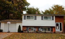 Pre-foreclosure in  SAINT MARTINS ST Livonia, MI 48152