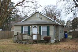 Pre-foreclosure in  OSBORN AVE Chesapeake, VA 23325