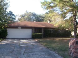Pre-foreclosure in  GOLDEN EAGLE DR Humble, TX 77396