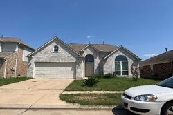 Pre-foreclosure in  HACKAMORE BROOK CT Katy, TX 77449