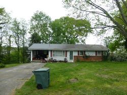 Pre-foreclosure in  WOODSIDE DR Greeneville, TN 37745