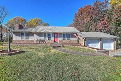 Pre-foreclosure in  OLD STAGE RD Kingsport, TN 37664