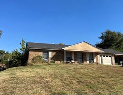 Pre-foreclosure in  CIMMARON DR Memphis, TN 38109