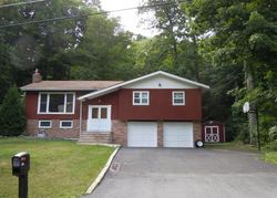 Pre-foreclosure in  OLD HOMESTEAD DR Highland Lakes, NJ 07422