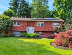 Pre-foreclosure in  BAY CT Spring Valley, NY 10977