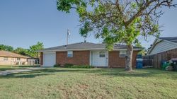 Pre-foreclosure in  RHYTHM RD Oklahoma City, OK 73130