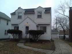 Pre-foreclosure in  POWHATTAN PKWY Toledo, OH 43606