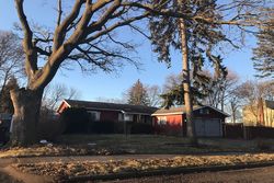 Pre-foreclosure in  NEBRASKA AVE Pontiac, MI 48341