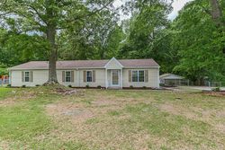 Pre-foreclosure Listing in WANDA DR PIKEVILLE, NC 27863