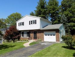 Pre-foreclosure Listing in HIGHLAND DR APALACHIN, NY 13732