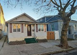 Pre-foreclosure in  E POPLAR AVE Wildwood, NJ 08260